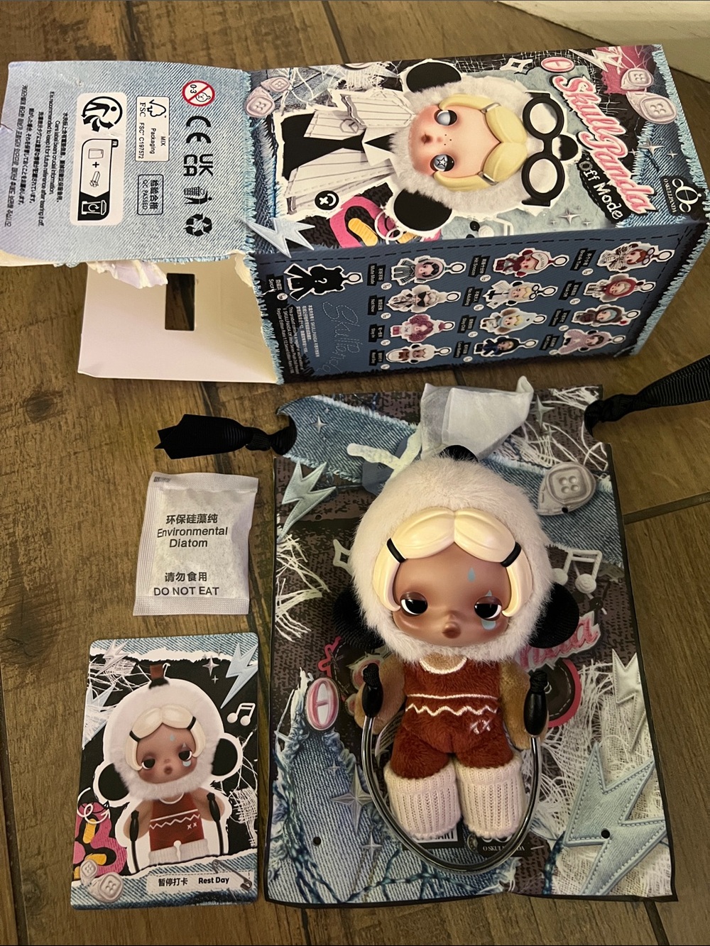 Pop Mart Skullpanda Off Mode Series “Rest Day”